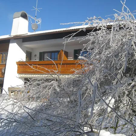 Landhaus Lotte * هالبليخ